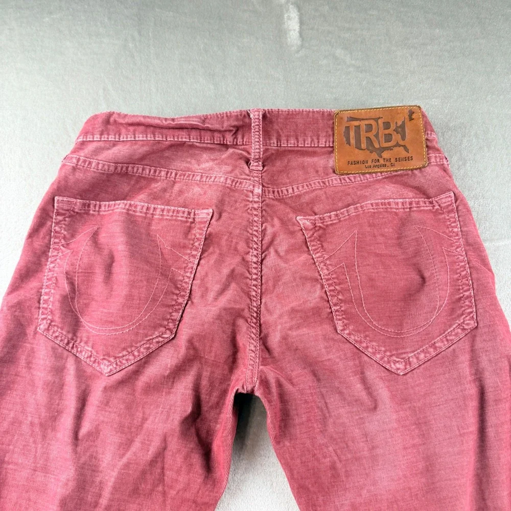 True Religion Bobby Men's Size 30 Burgundy Corduroy Straight Leg Pants MCBP31V08